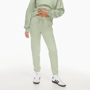 Aritzia TNA Cozy AF Sweatpants
